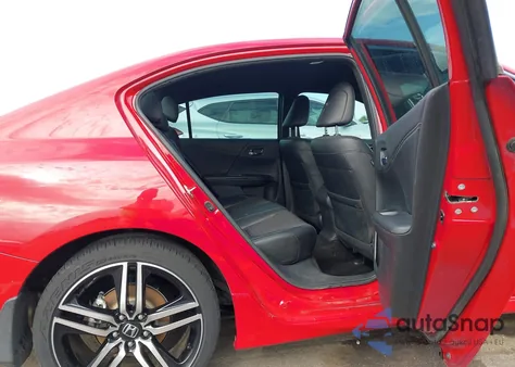 2016 Honda Accord Sport z USA, uszkodzony, nr VIN 1HGCR2F51GA103662